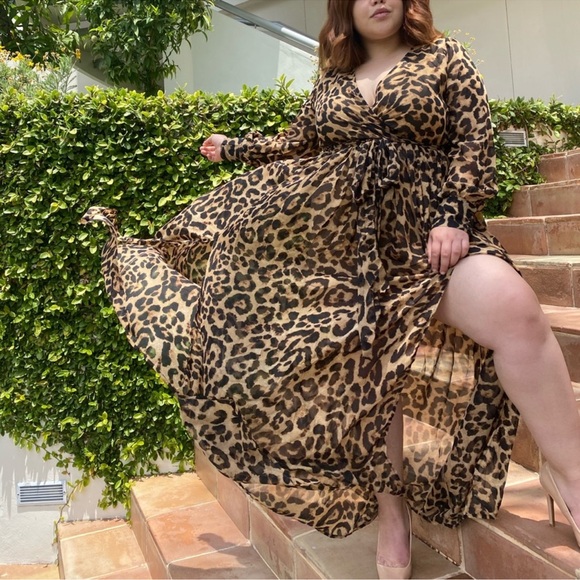 NWT Leopard Print Plus Size Maxi Dress Size 1X - Picture 4 of 5